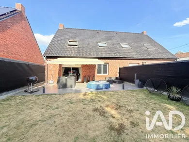 Detached house in Erre (59171)