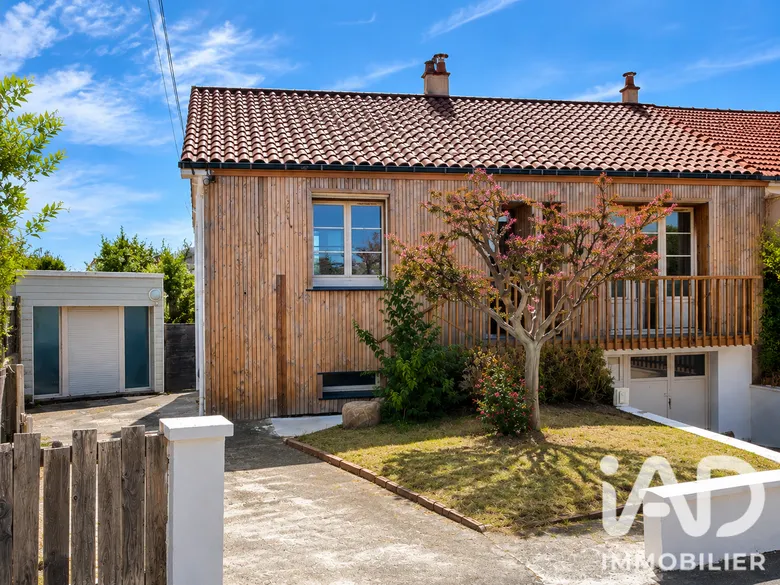 Maison 5 pièces 110 m² · à La Ferrière · 110 m² · 299 000 €