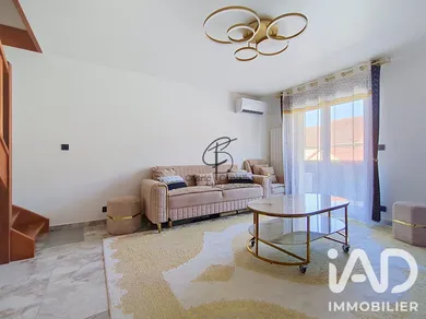 Duplex à Roissy-en-Brie (77680)