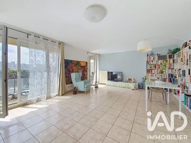 Appartement à Évry (91080)