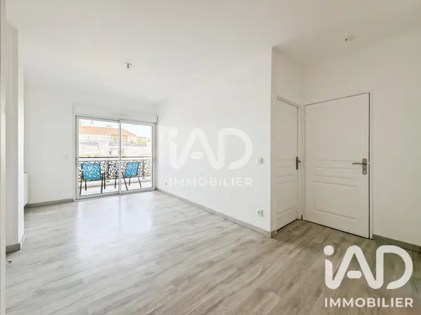 Appartement à Neuilly-Plaisance (93360) photo 2