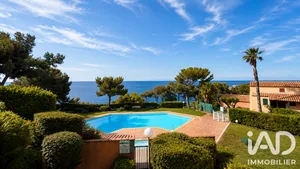 Apartment in Saint-Mandrier-sur-Mer (83430)