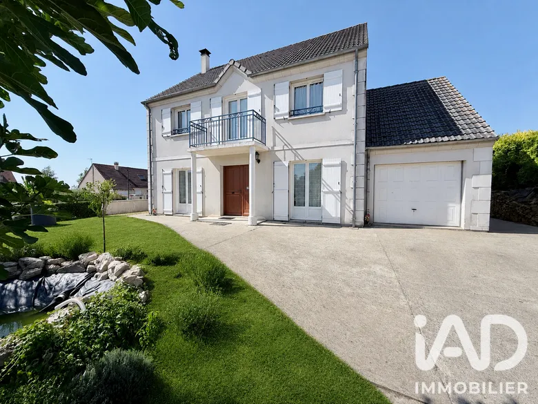 Maison 7 pièces 187 m² · à Épieds-en-Beauce · 187 m² · 270 000 €