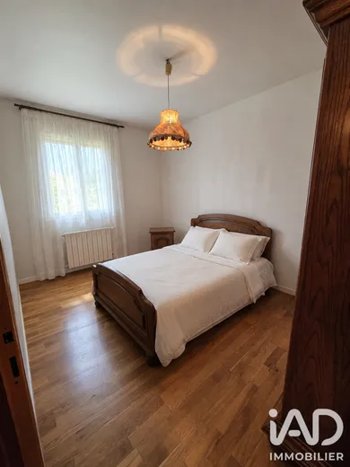 Pavillon à Brasles (02400)