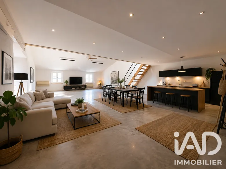 Appartement 2 pièces 115 m² · à Marseille · 114,9 m² · 295 000 €