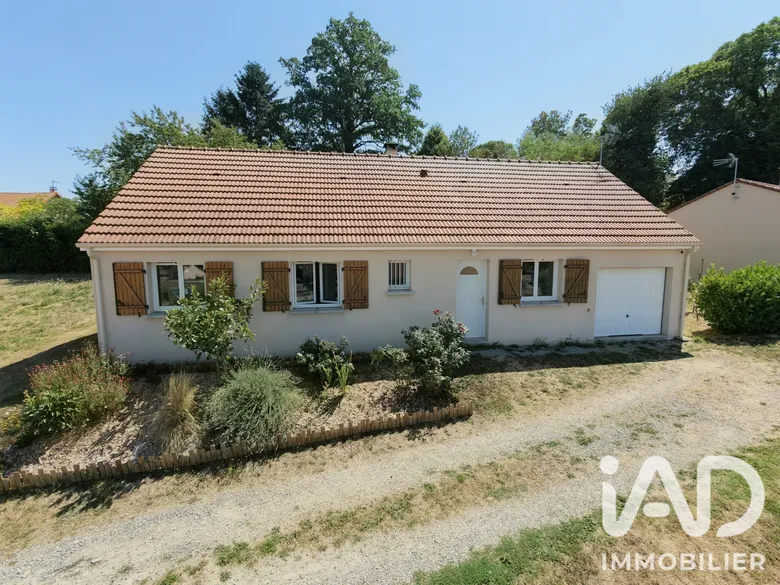 Maison 5 pièces 94 m² · à Le Grand-Bourg · 94 m² · 168 500 €