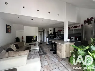 Duplex à Le Châtelet-en-Brie (77820)