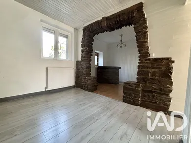 Maison de village à Aiglemont (08090)
