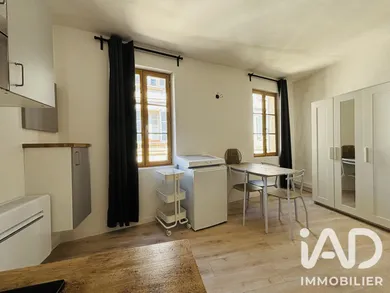 Studio à Avignon (84000)
