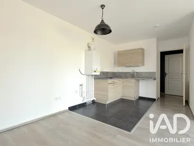 Studio à Neuville-en-Ferrain (59960)