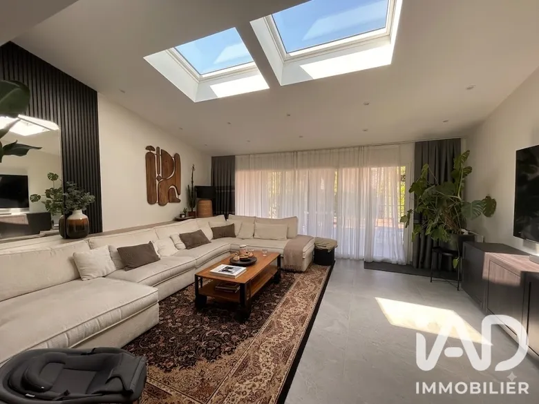 Maison 7 pièces 181 m² · à Corquilleroy · 181 m² · 350 000 €