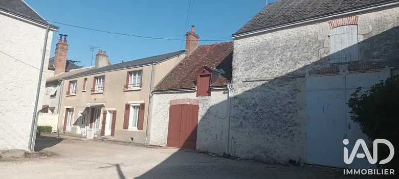 Maison 6 pièces 146 m² · à Avaray · 146 m² · 176 000 €