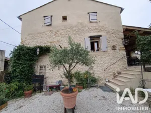 Maison traditionnelle à Saint-Étienne-les-Orgues (04230)