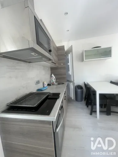 Apartment in Reims (51100)
