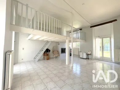 Maison traditionnelle à Buthiers (77760)