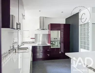 Apartment in Toulon (83000)
