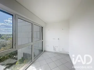 Apartment in Sceaux (92330)