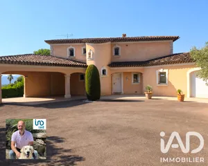 House in La Motte (83920)