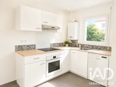 House in Caumont-sur-Durance (84510)