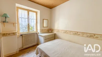 Village house in Saint-Privat-d'Allier (43580)