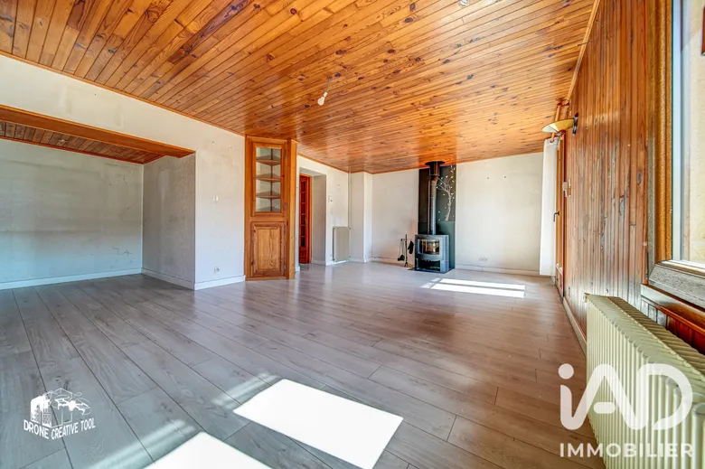 Maison 6 pièces 227 m² · à Maron · 227 m² · 184 000 €