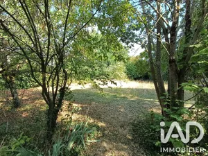 Terrain à bâtir à Doué-en-Anjou (49700)