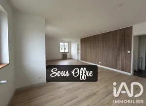 Apartment in Saumur (49400)