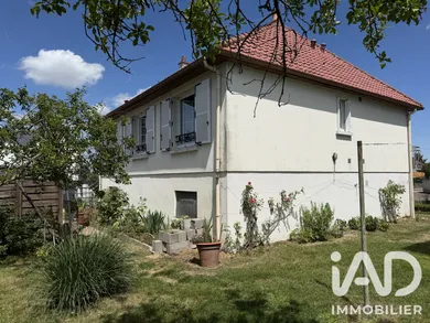 Maison traditionnelle à Monts (37260)