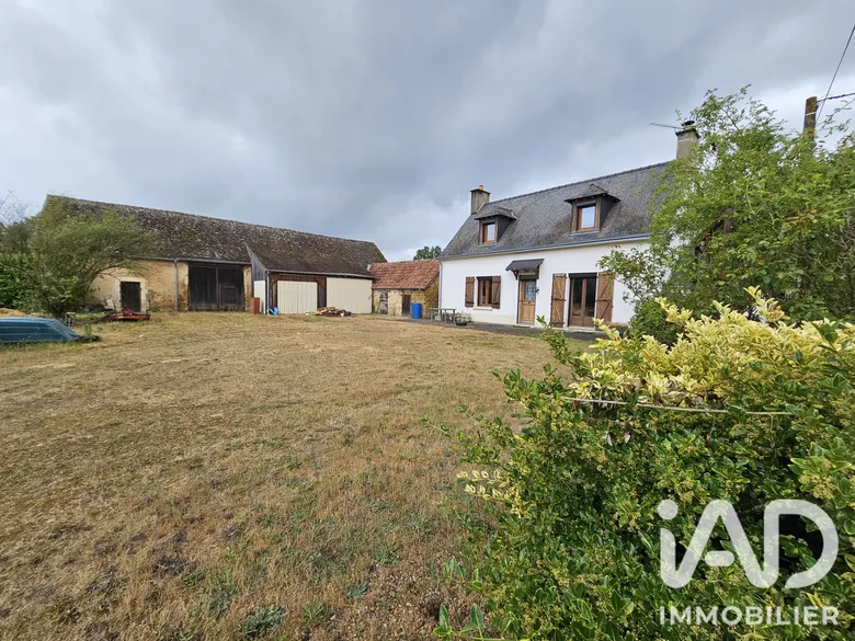 Maison 4 pièces 110 m² · à Montfort-le-Gesnois · 110 m² · 155 000 €