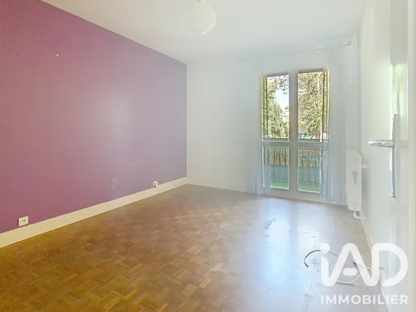 Appartement à Sainte-Geneviève-des-Bois (91700) photo 2