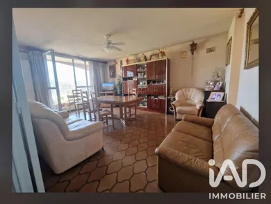 Apartment in Carros (06510)
