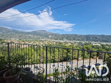 Apartment in Carros (06510)