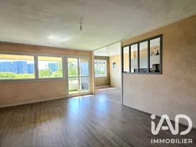 Apartment in Angers (49000)