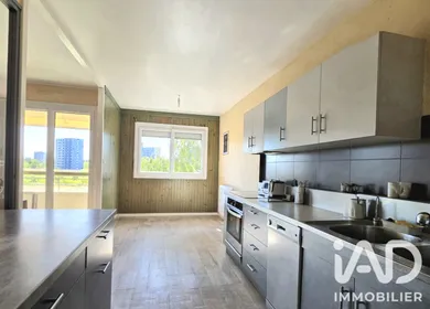 Apartment in Angers (49000)