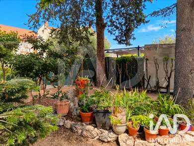 Townhouse in Marseille (13011)