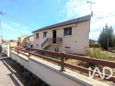 Detached house in Nogent (52800)