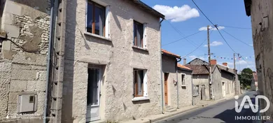 Maison de village à Saint-Christophe (86230)