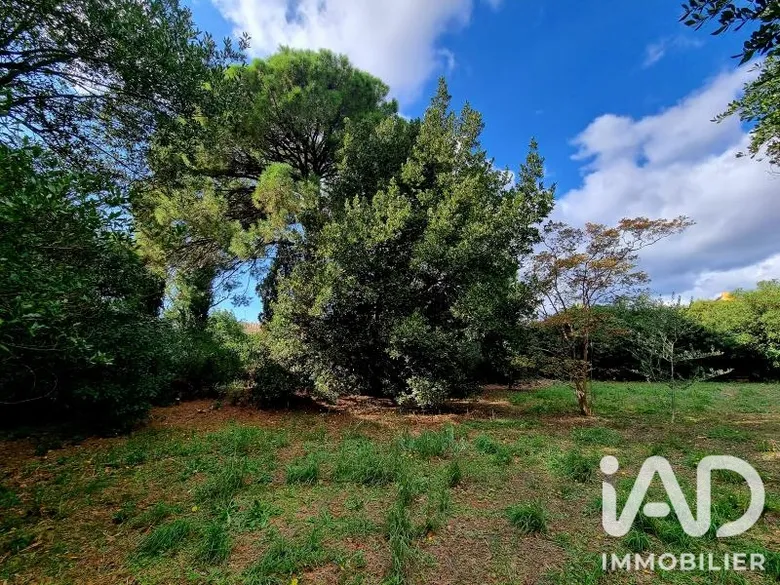 Terrain à bâtir à Pomérols (34810) · 199 000 €