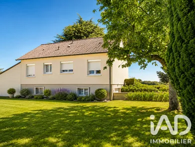 Maison de village à Alligny-Cosne (58200)