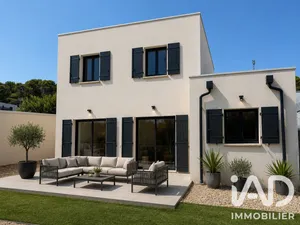 Maison traditionnelle à Piolenc (84420)
