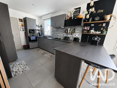 House in Miniac-Morvan (35540)