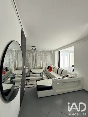 Apartment in Fleury-les-Aubrais (45400)