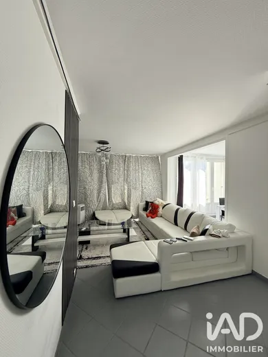Apartment in Fleury-les-Aubrais (45400)