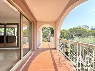 Appartement à Nice (06100)