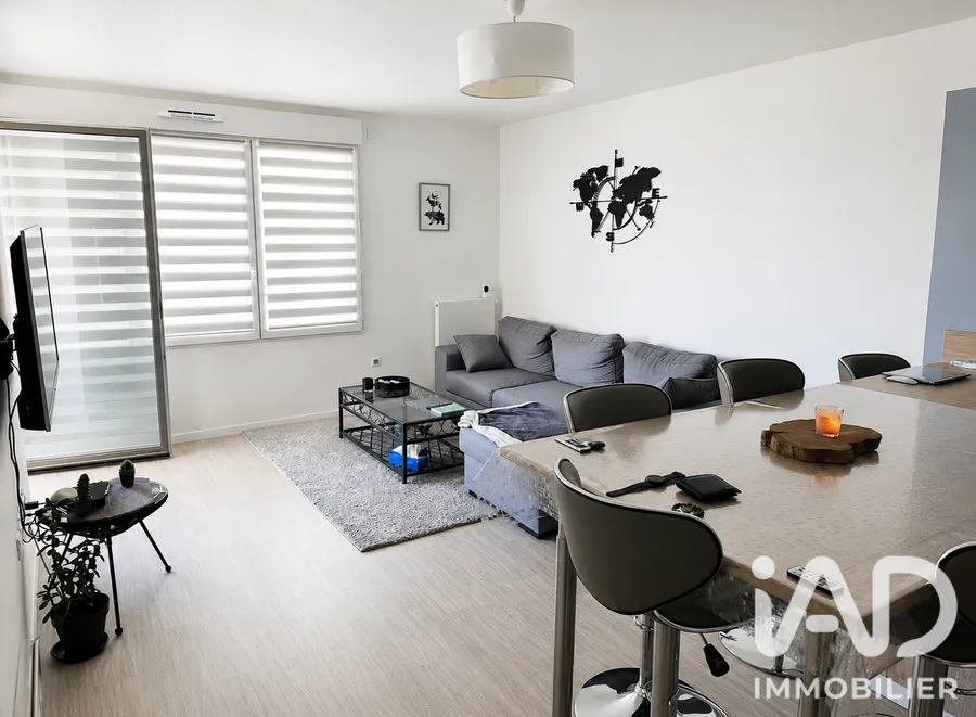 Appartement à Les Ulis (91940) photo 3