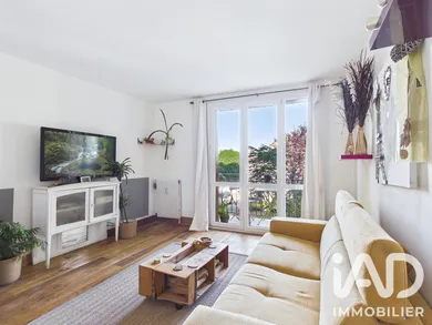 Apartment in Troyes (10000)