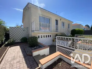 House in Essarts-en-Bocage (85140)