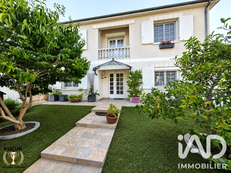Maison 7 pièces 153 m² · à Orléans · 153 m² · 399 500 €