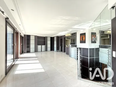 Duplex in Le Cannet (06110)