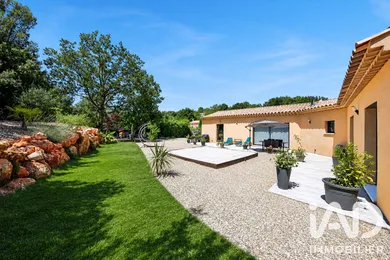 Maison d'architecte à Châteaudouble (83300)